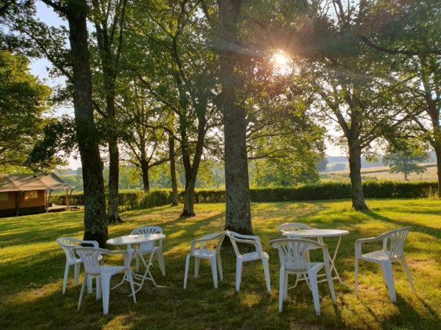 Glamping Les Arbres, Luxe Safaritent Met Zwembad Cronat Luaran gambar